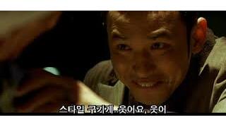 실물로 보면 극과 극인 영화 감독.